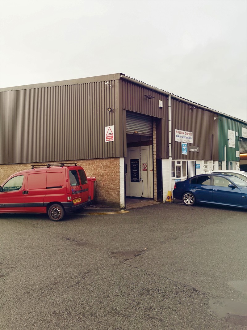 St Davids Commercial